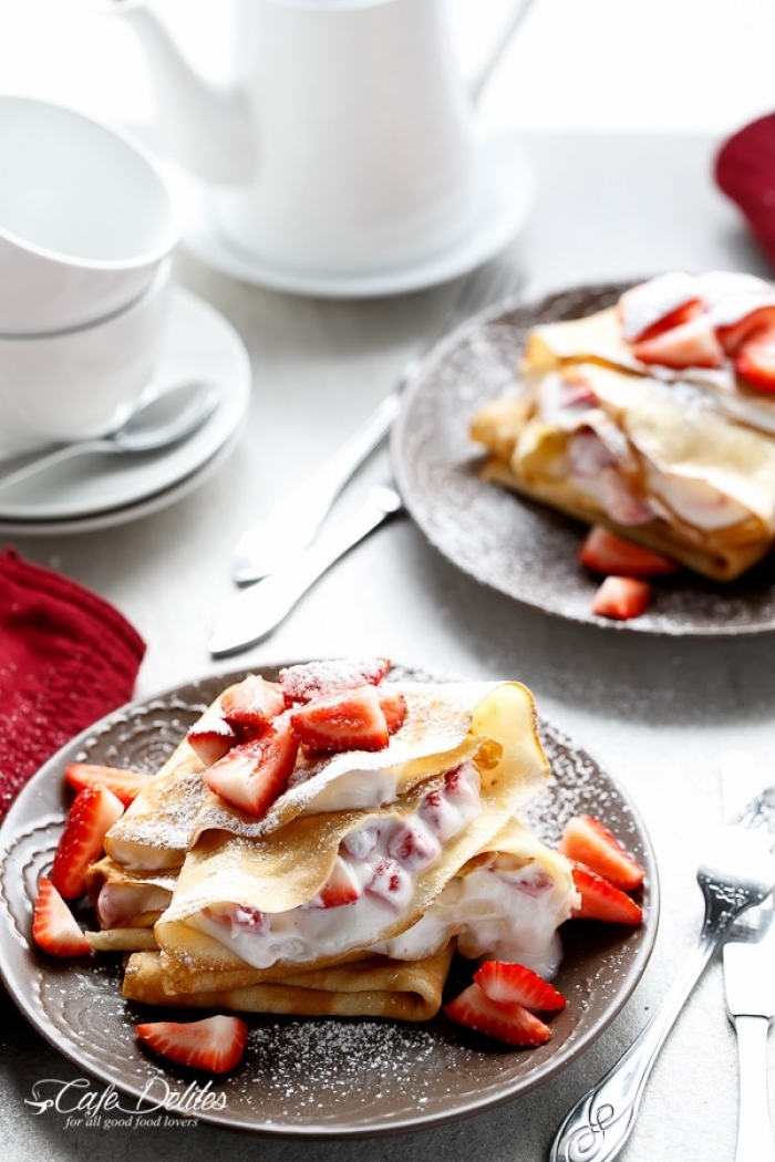 crêpe sucré - Recette Crêpe aux Fraises et crème liqueur d'orange