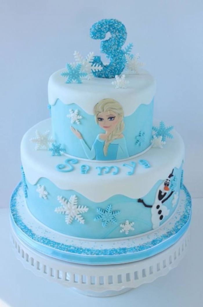 gâteau d'anniversaire pour une princesse de la reines des neiges 23