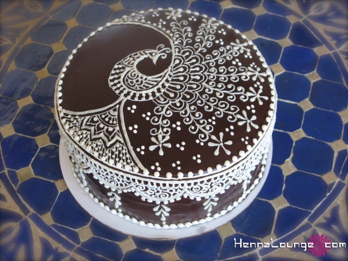 Gateau au Chocolat , idée de gâteau au chocolat avec un paon en décoration