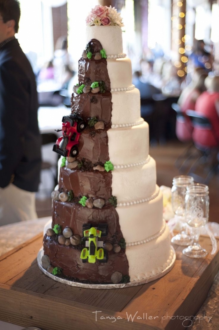 Magnifique pièces montée au deux chocolat avec des Quads 19/06/2020