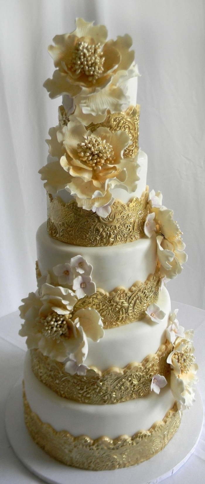 Gateau De Mariage Or