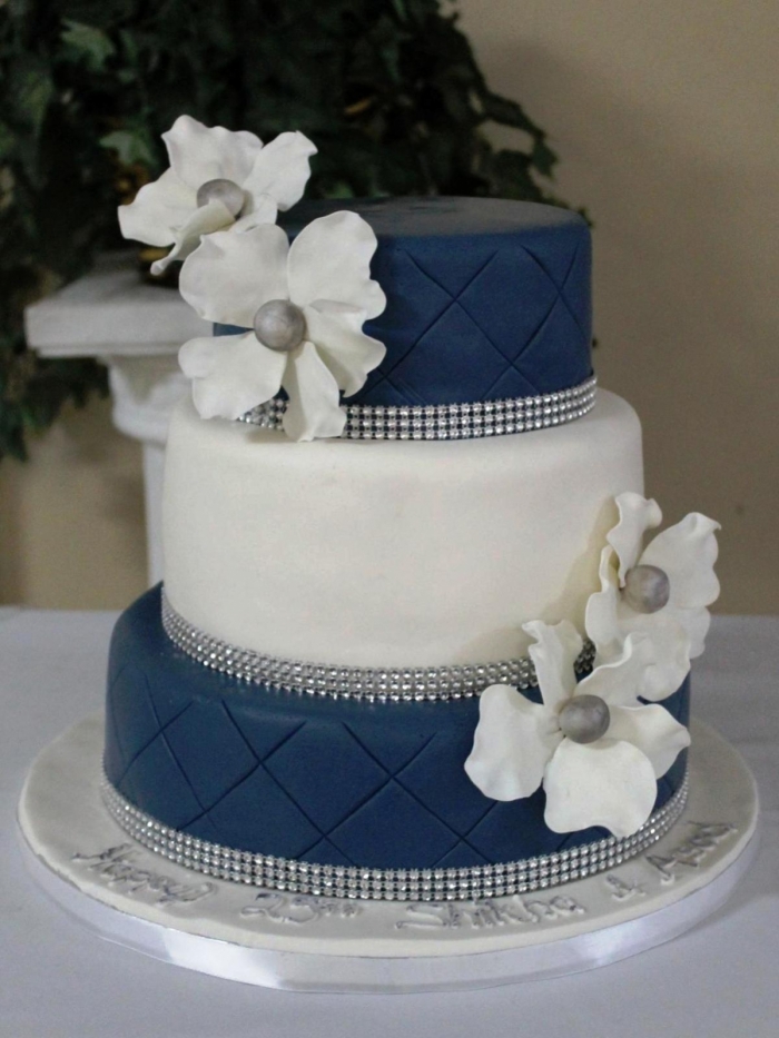 Gateau De Mariage Bleu Et Blanc