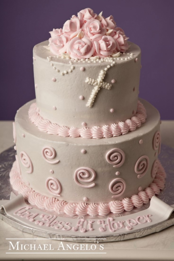 Tres beau Gateau Rose pour le bapteme de votre princesse ...