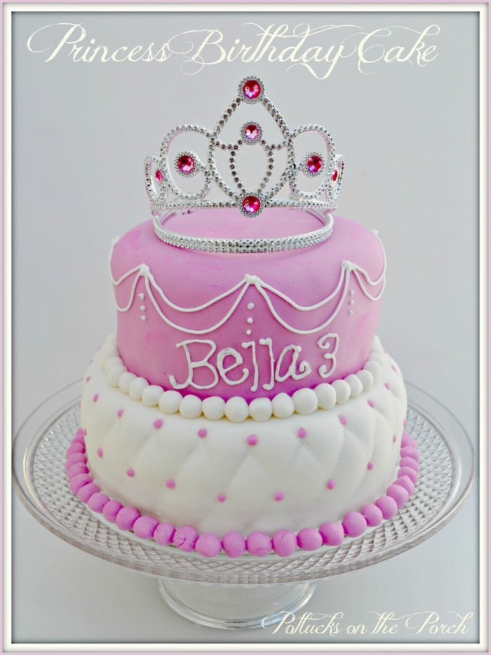 Gateau de princesse - Gâteau de princesse rose et blanc capitonné avec son ...