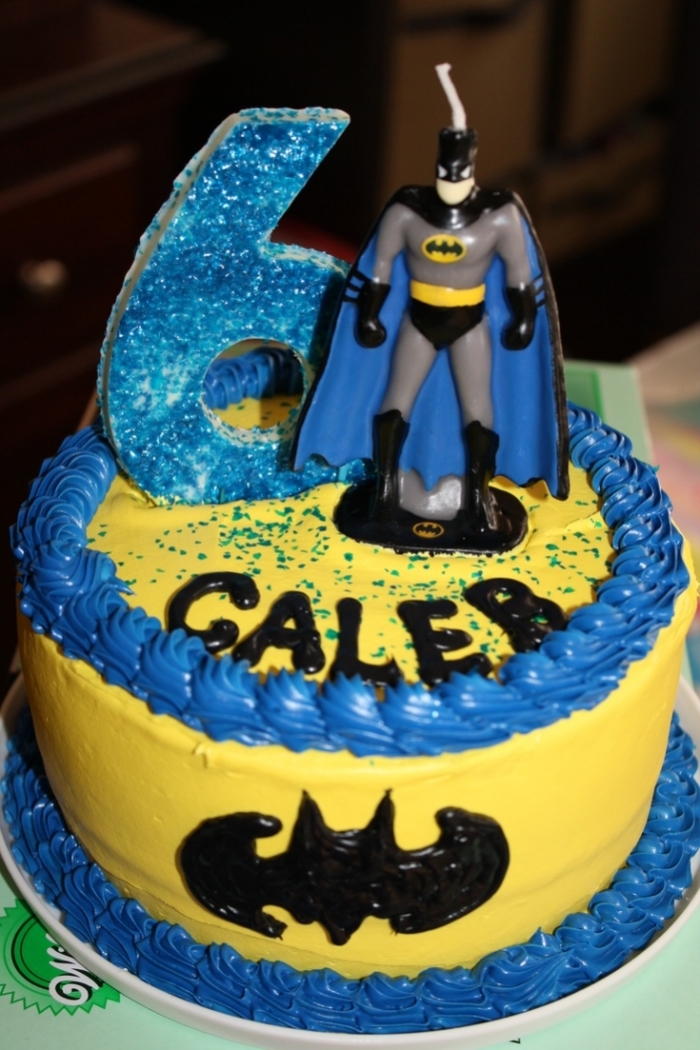 Gateau de Super Héros , Gateau d\u0027anniversaire Batman 6ans