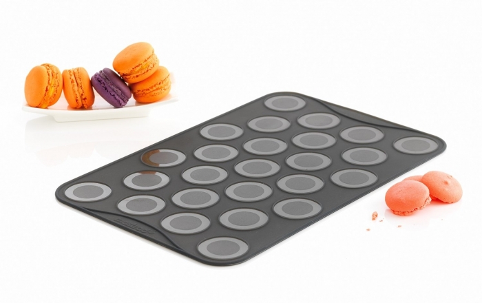 Appareil à Macaron - 2 Feuille de Cuisson pour Petits Macarons 25 Moules Mastrad F45514