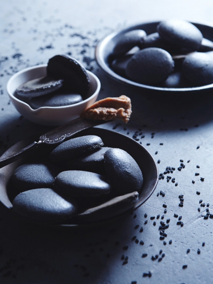 macaron - Recette Macaron de Sésame noir au Beurre de Cacahuète